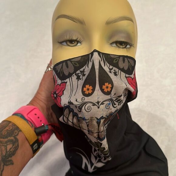 Face Shield Mask Gator Head Wrap Sugar Skull Day of the Dead Halloween - Picture 1 of 9